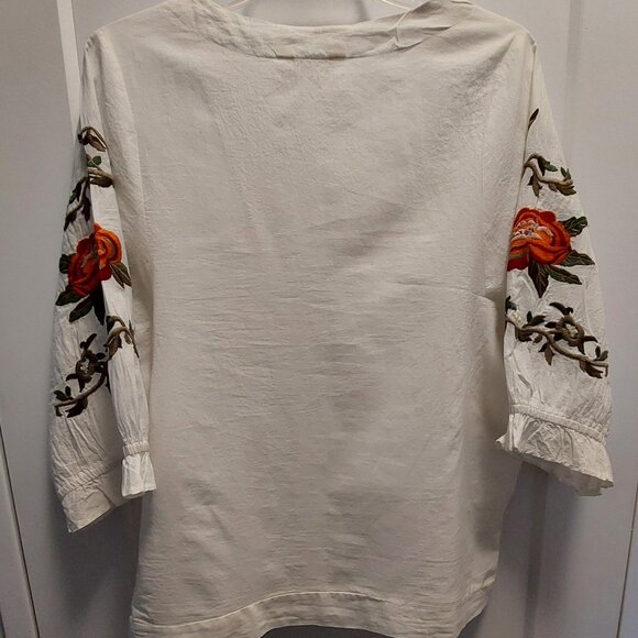 FILLEL Women's White Blouse w/3/4 Embroidered Design Puff Sleeves - Sze Large - Picture 2 of 12